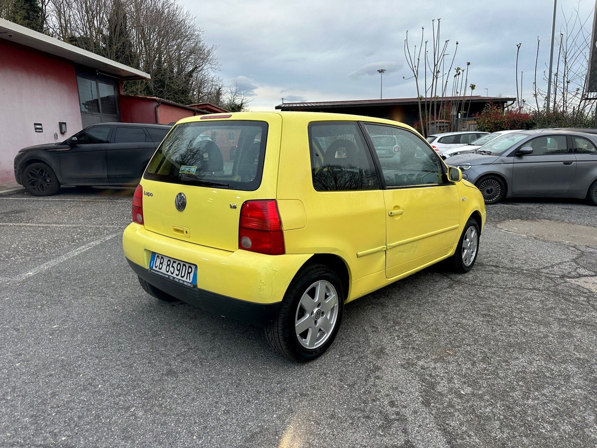 Volkswagen Lupo 16V cat Highline Air (11)
