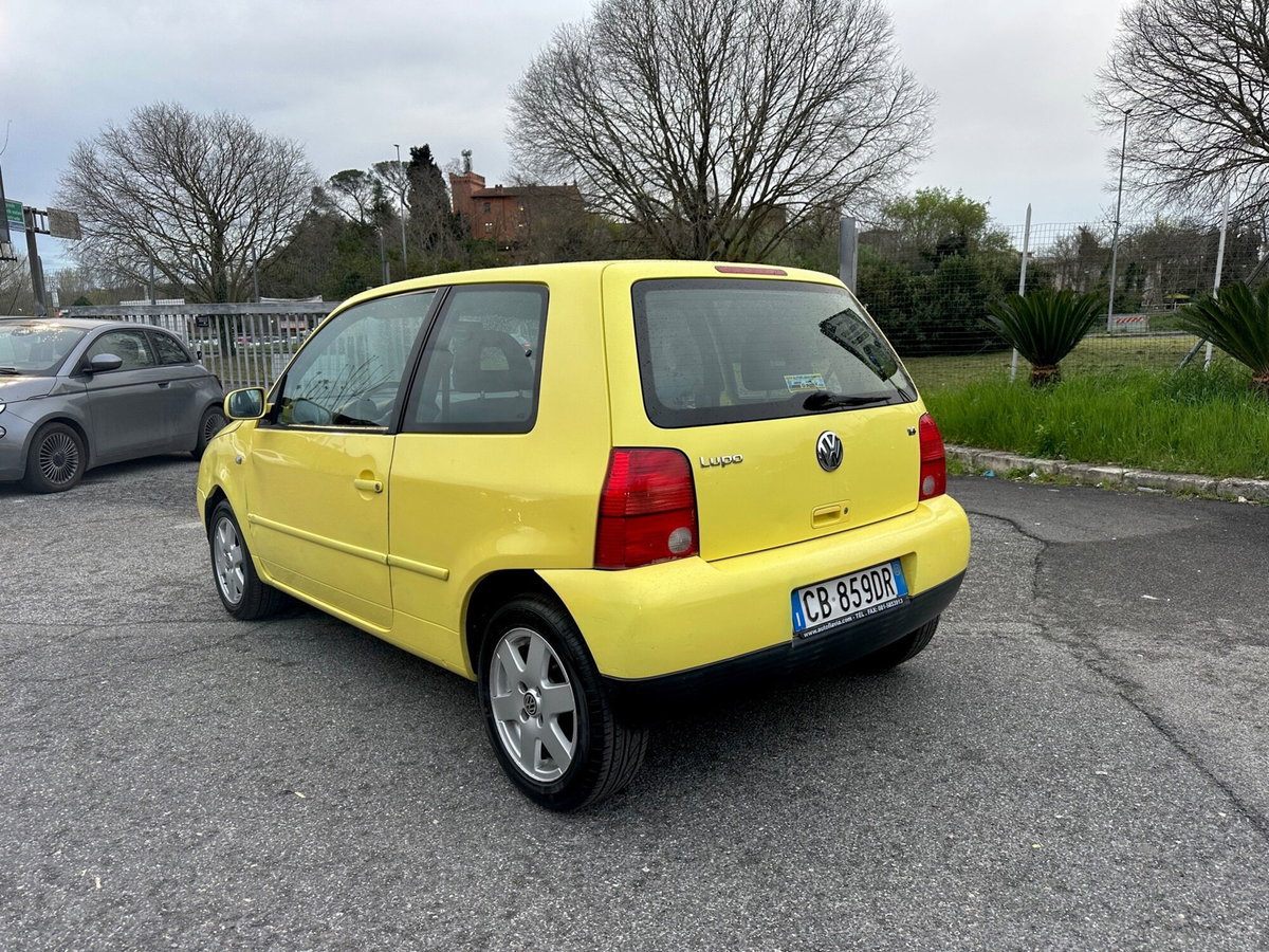 Volkswagen Lupo 16V cat Highline Air (9)