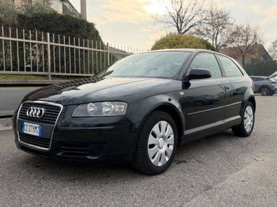 Audi A3 1.6 16V FSI Ambiente usata