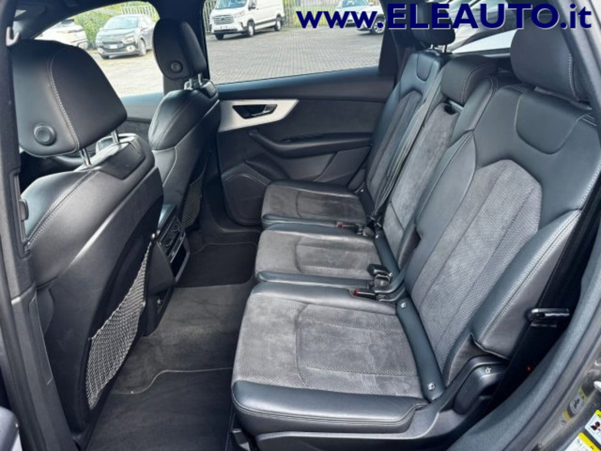 Audi Q7 50 TDI quattro tiptronic (15)