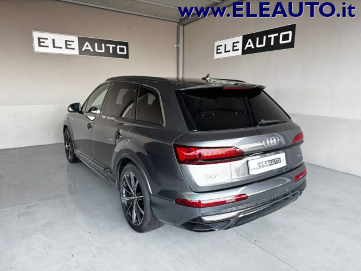 Audi Q7 50 TDI quattro tiptronic (4)