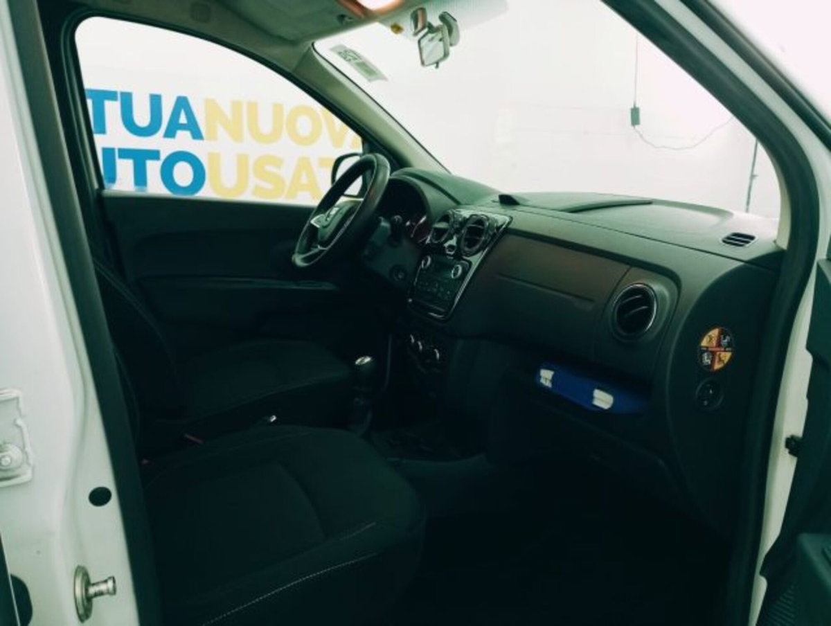 Dacia Lodgy 1.5 Blue dCi 8V 115CV 7 posti Comfort (11)