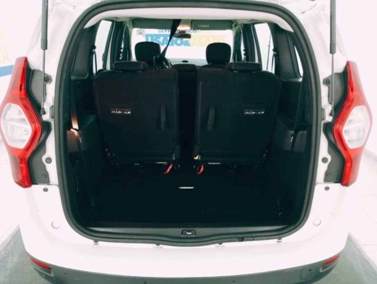 Dacia Lodgy 1.5 Blue dCi 8V 115CV 7 posti Comfort (12)