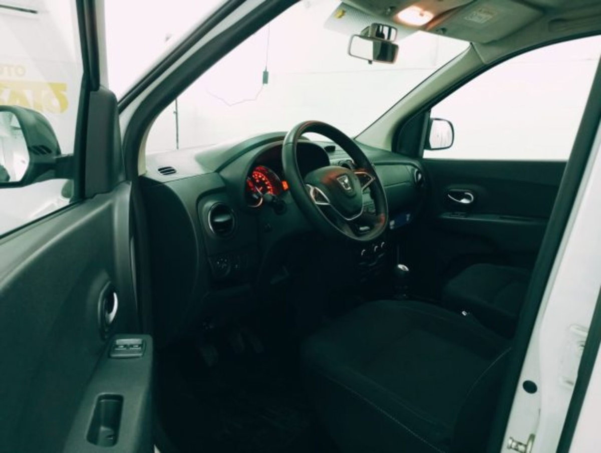 Dacia Lodgy 1.5 Blue dCi 8V 115CV 7 posti Comfort (7)