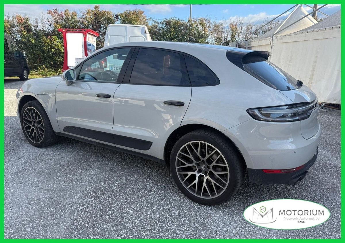 Porsche Macan S (2)