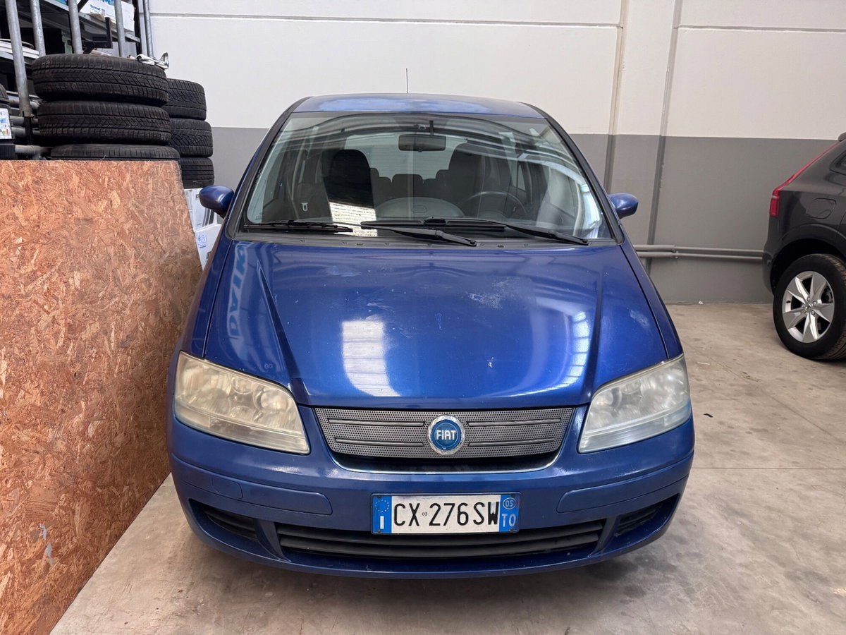 Fiat Idea 1.3 Multijet 16V Dynamic (2)