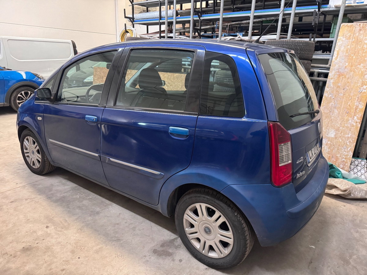 Fiat Idea 1.3 Multijet 16V Dynamic (3)