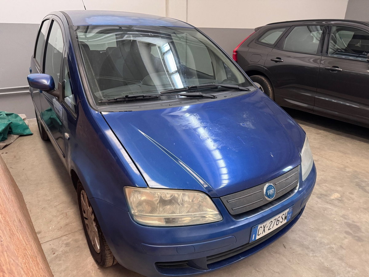 Fiat Idea 1.3 Multijet 16V Dynamic (4)