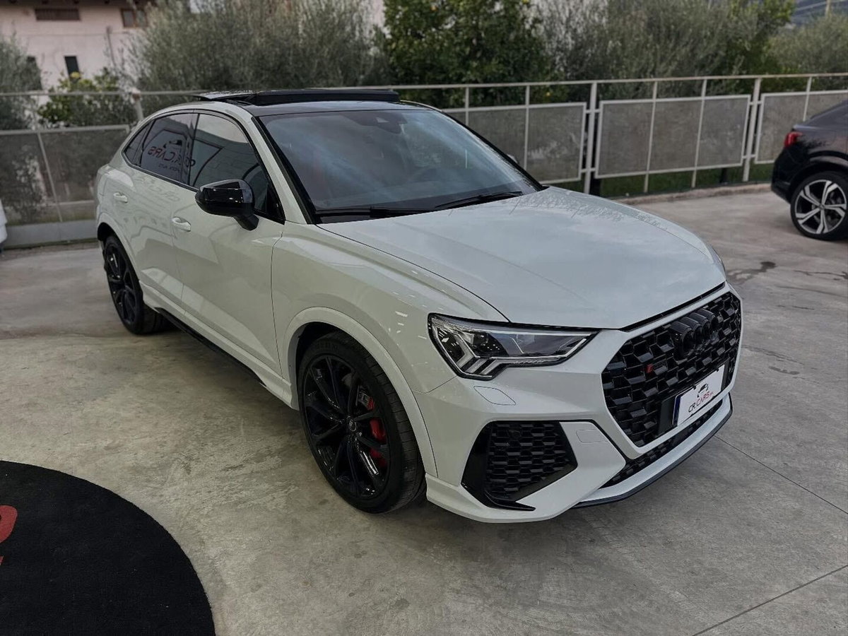 Audi RS Q3 Sportback 2.5 quattro s-tronic (2)