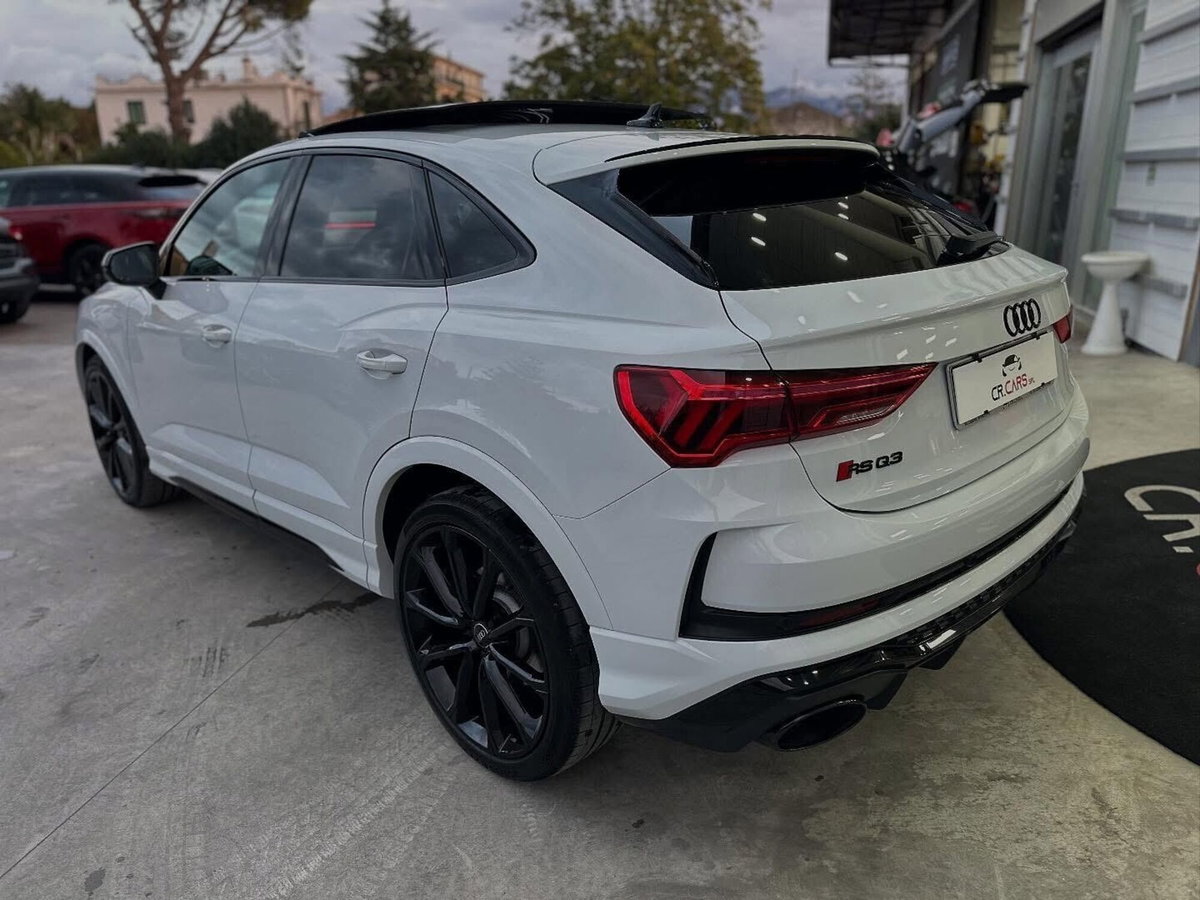 Audi RS Q3 Sportback 2.5 quattro s-tronic (5)