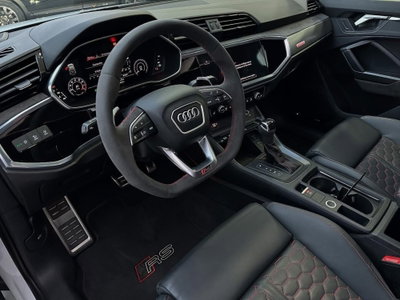 Audi RS Q3 Sportback 2.5 quattro s-tronic (7)