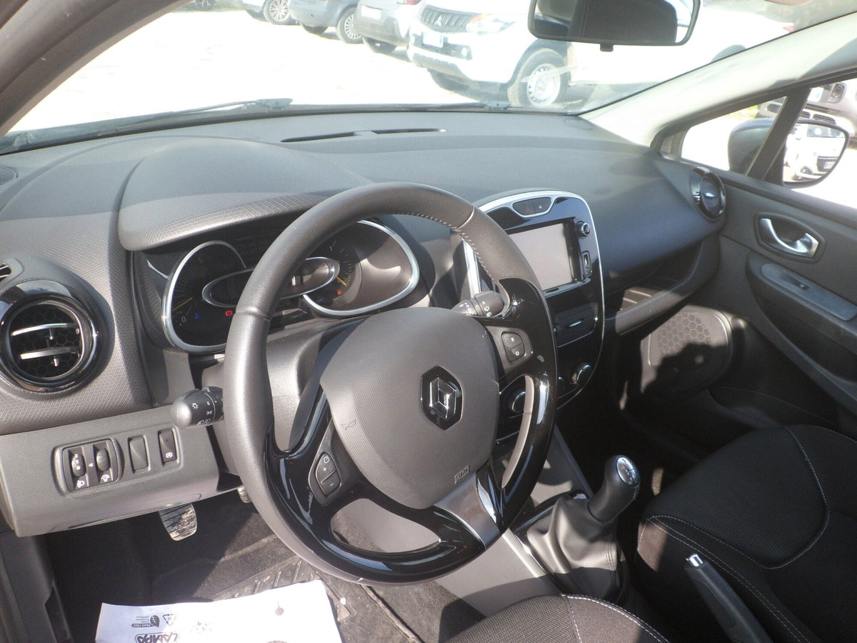 Renault Clio Sporter 1.5 dCi 8V 90CV Start&Stop Energy (13)