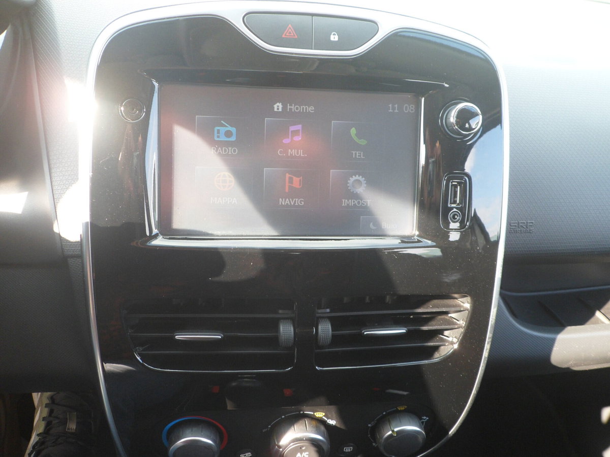Renault Clio Sporter 1.5 dCi 8V 90CV Start&Stop Energy (16)