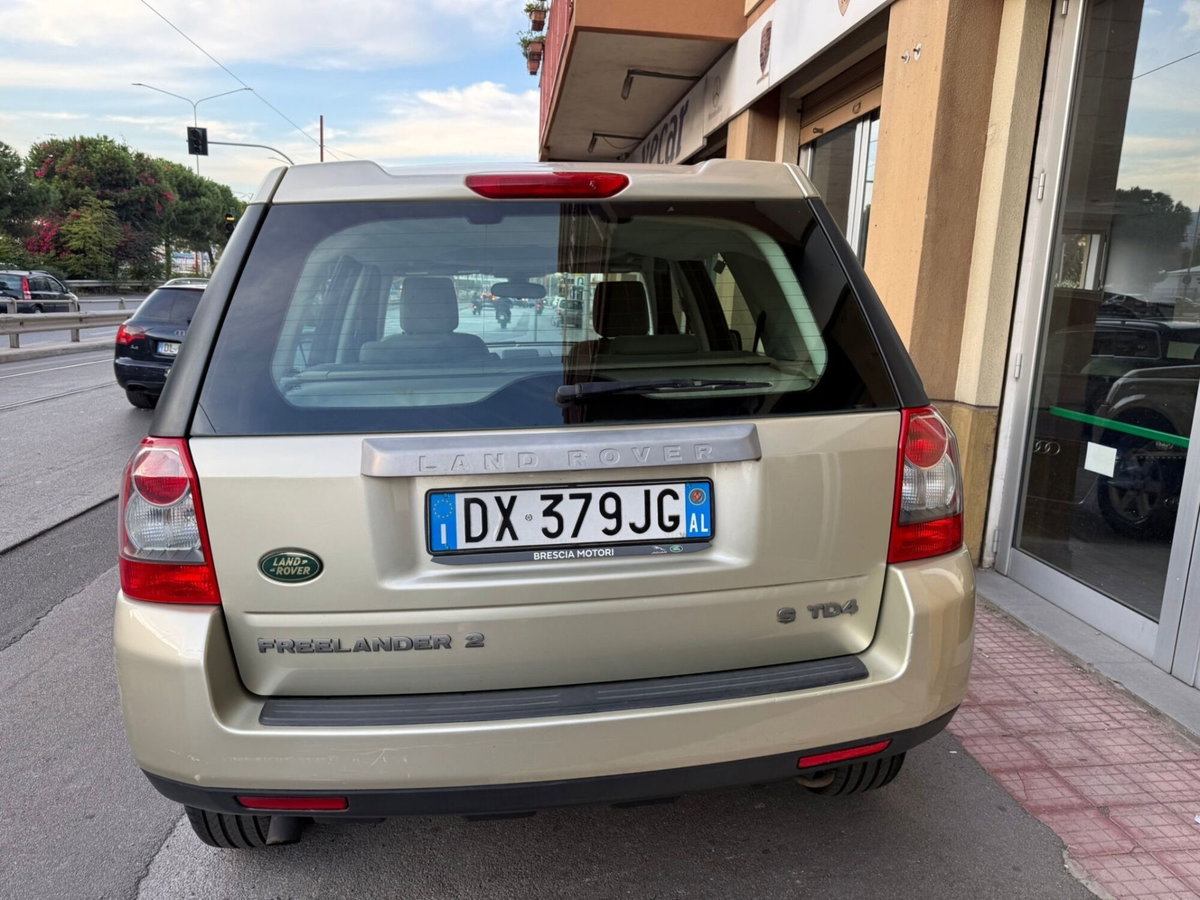 Land Rover Freelander 2.2 TD4 S.W. E (3)