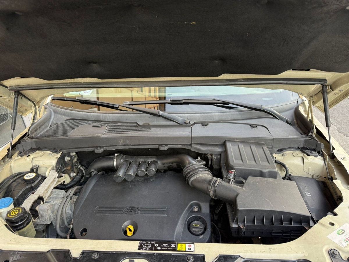 Land Rover Freelander 2.2 TD4 S.W. E (6)