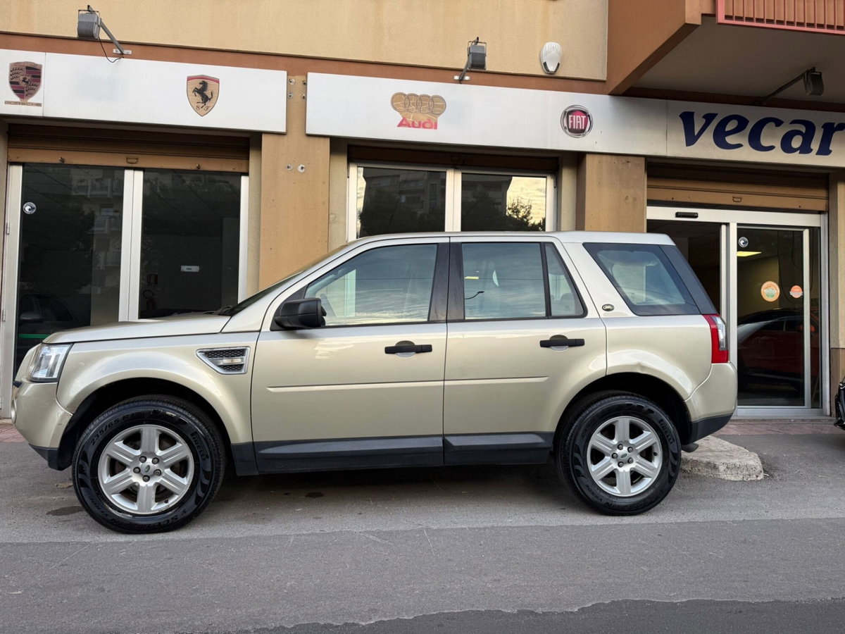 Land Rover Freelander 2.2 TD4 S.W. E (7)