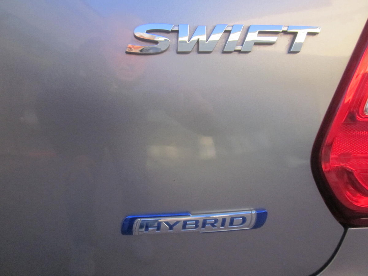 Suzuki Swift 1.2 Hybrid CVT Easy Top (15)