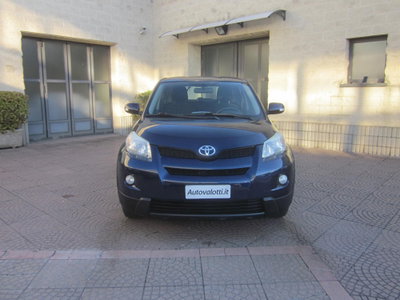 Toyota Urban Cruiser Cruiser 1.D-4D AWD Luxury (2)