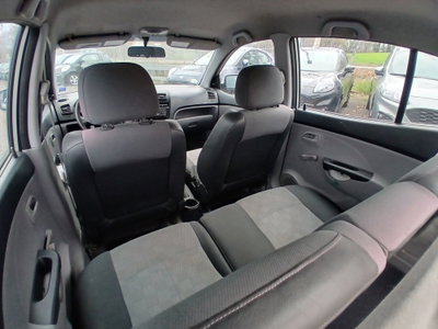 Kia Picanto 1.1 12V LX Light (12)