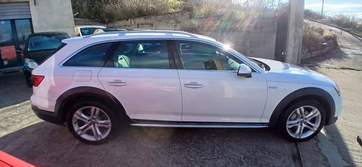 Audi A4 Allroad 2.0 TDI 190 CV S tronic Business (9)