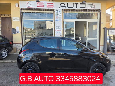 Lancia Ypsilon 1.2 69 CV 5 porte GPL Ecochic Gold usata