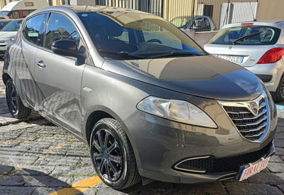 Lancia Ypsilon 1.2 69 CV 5 porte Silver usata