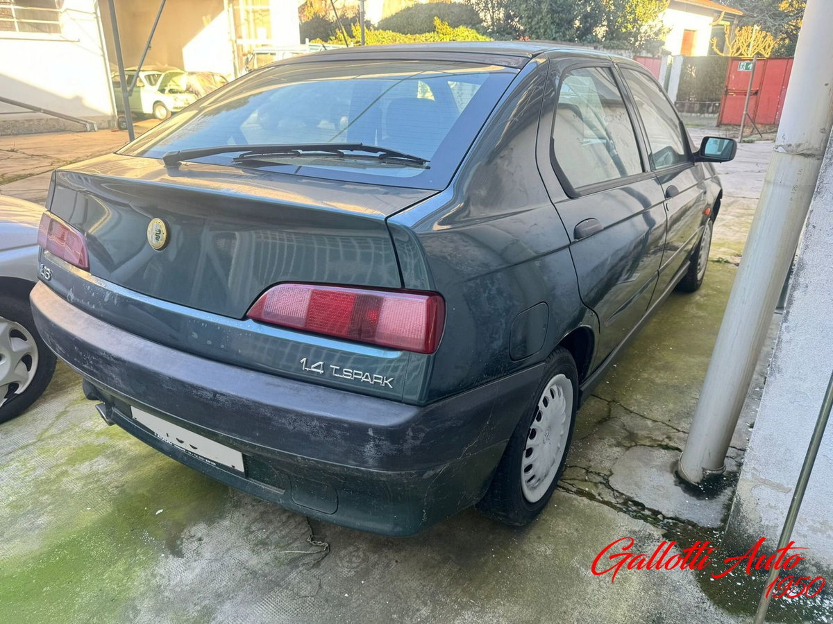 Alfa Romeo 146 1.4i 16V Twin Spark cat (4)
