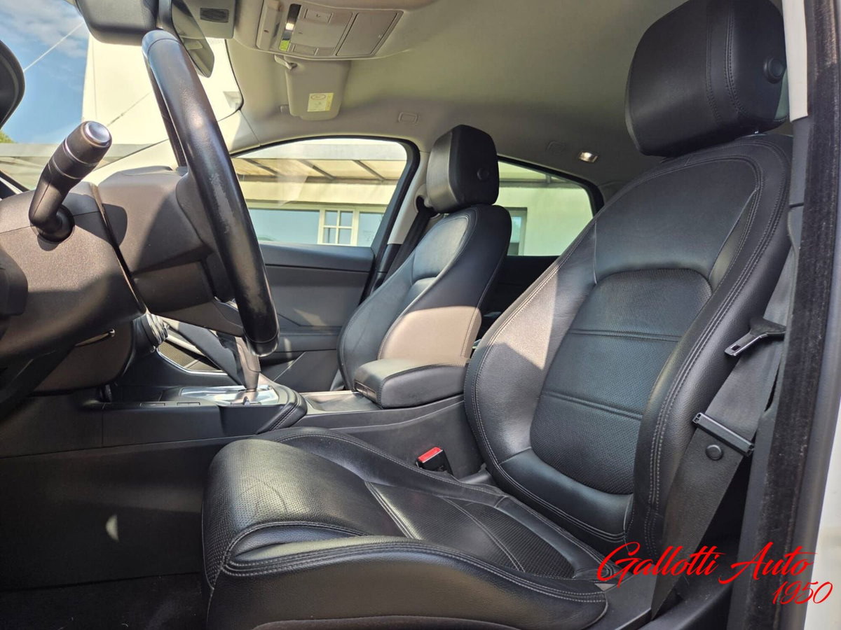 Jaguar E-Pace 2.0D 150 CV AWD aut. S (9)