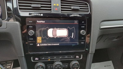 Volkswagen Golf GTI Performance 2.0 245 CV TSI DSG 5p. BMT (12)