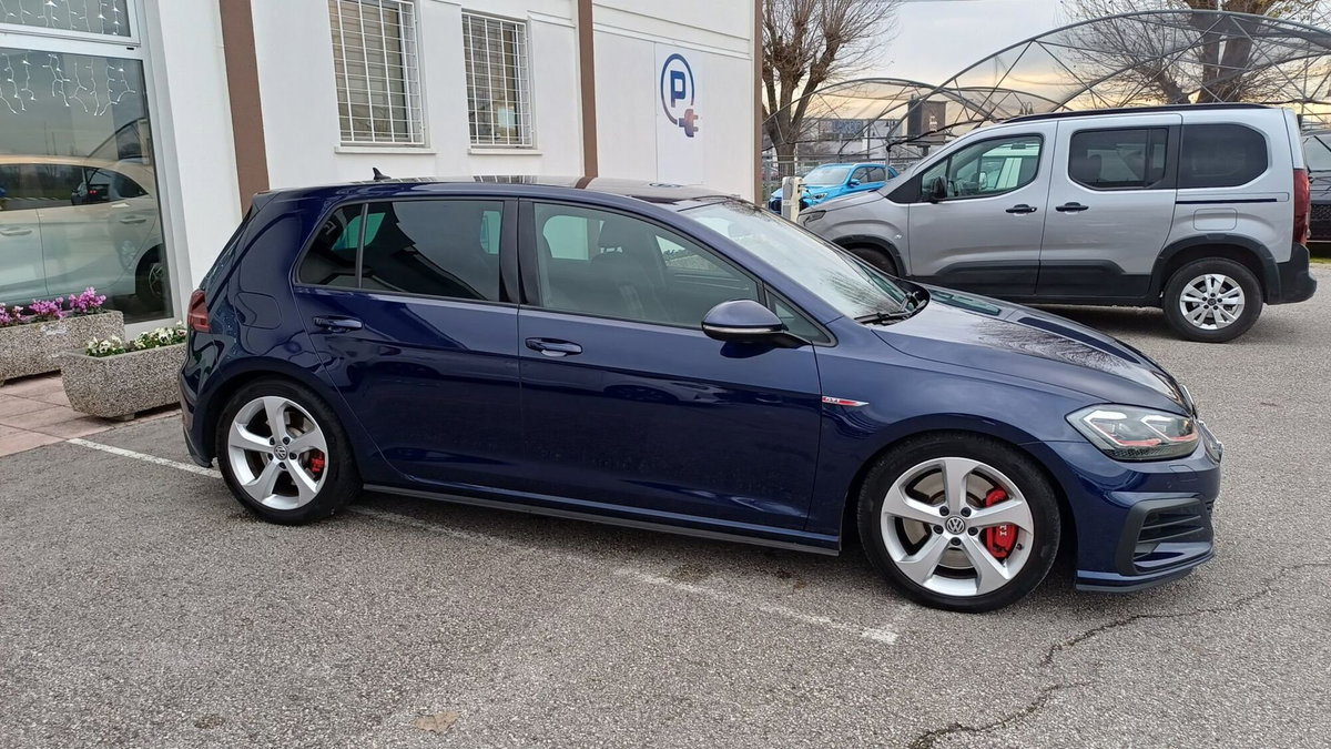 Volkswagen Golf GTI Performance 2.0 245 CV TSI DSG 5p. BMT (6)