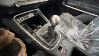 Jeep Avenger 1.2 turbo Summit fwd 100cv (14)