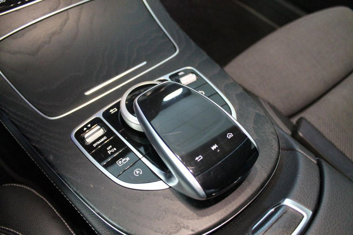 Mercedes-Benz Classe E 200 d Auto Business Sport (19)