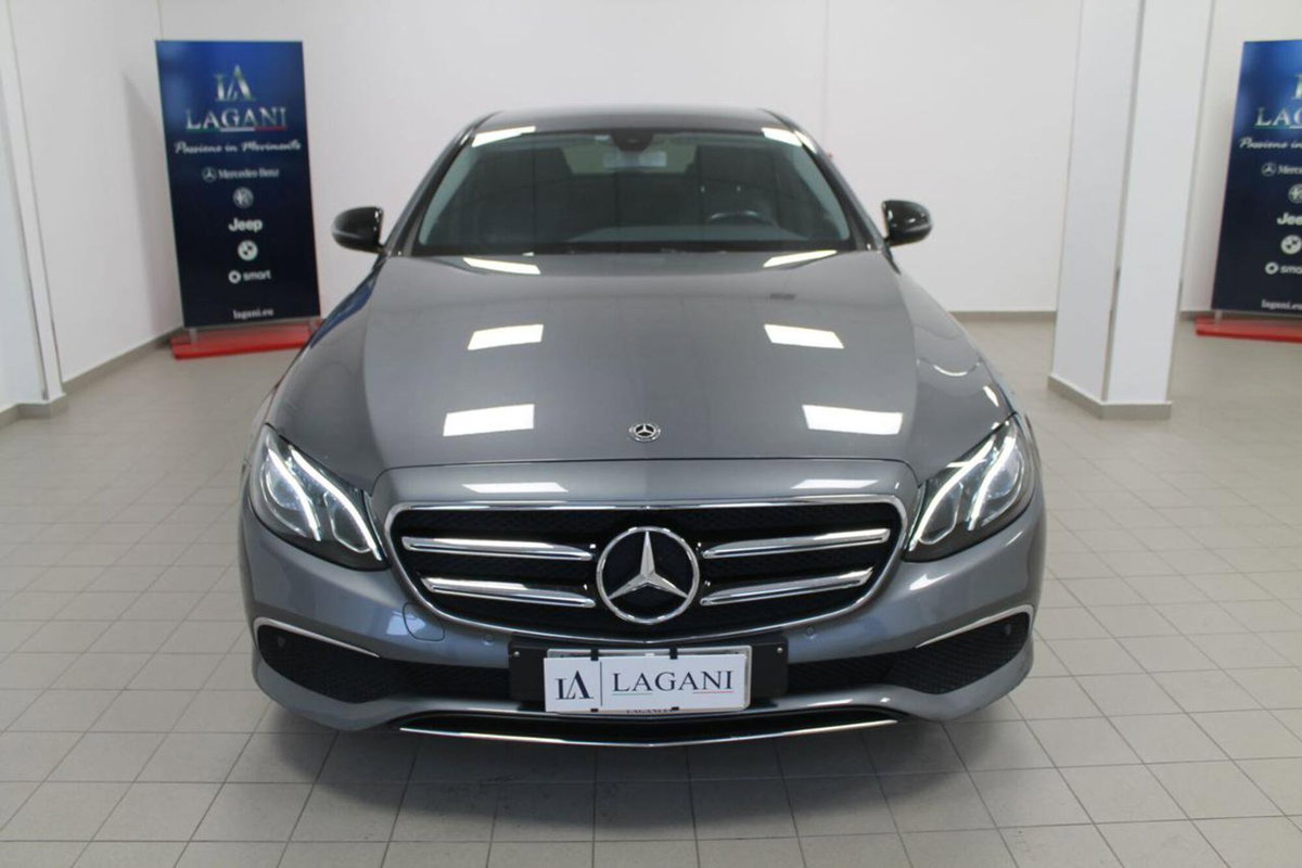Mercedes-Benz Classe E 200 d Auto Business Sport (2)