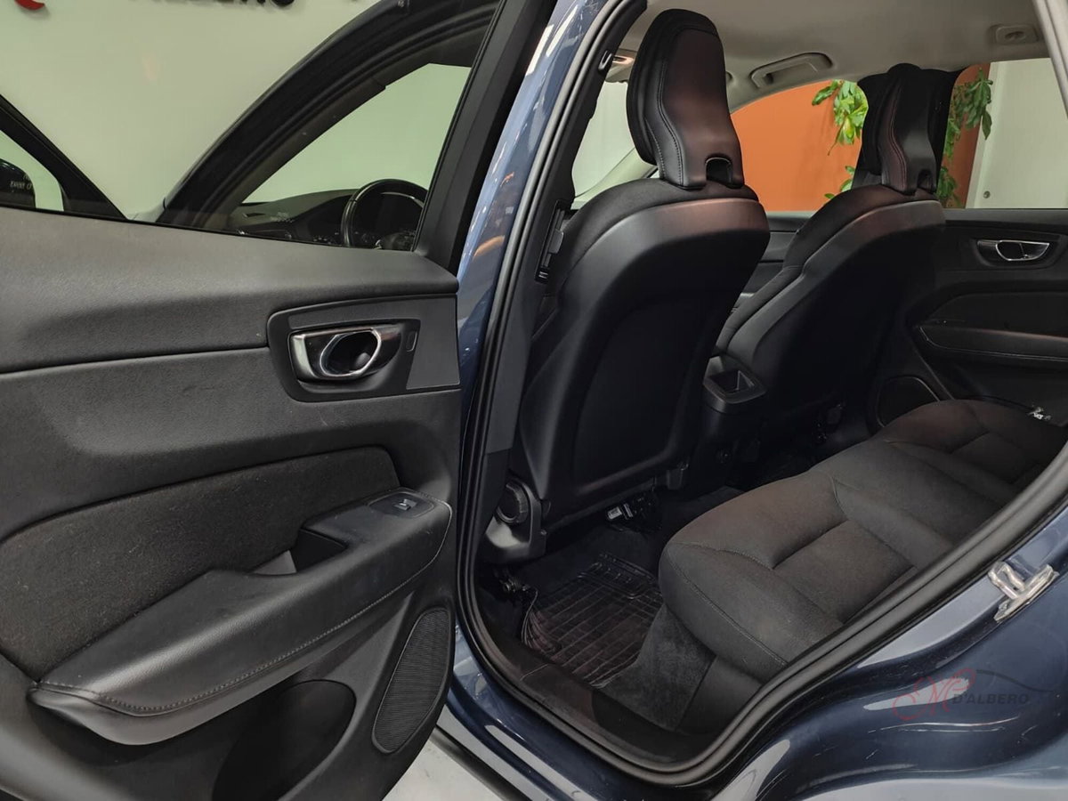 Volvo XC60 B4 Geartronic Momentum (12)