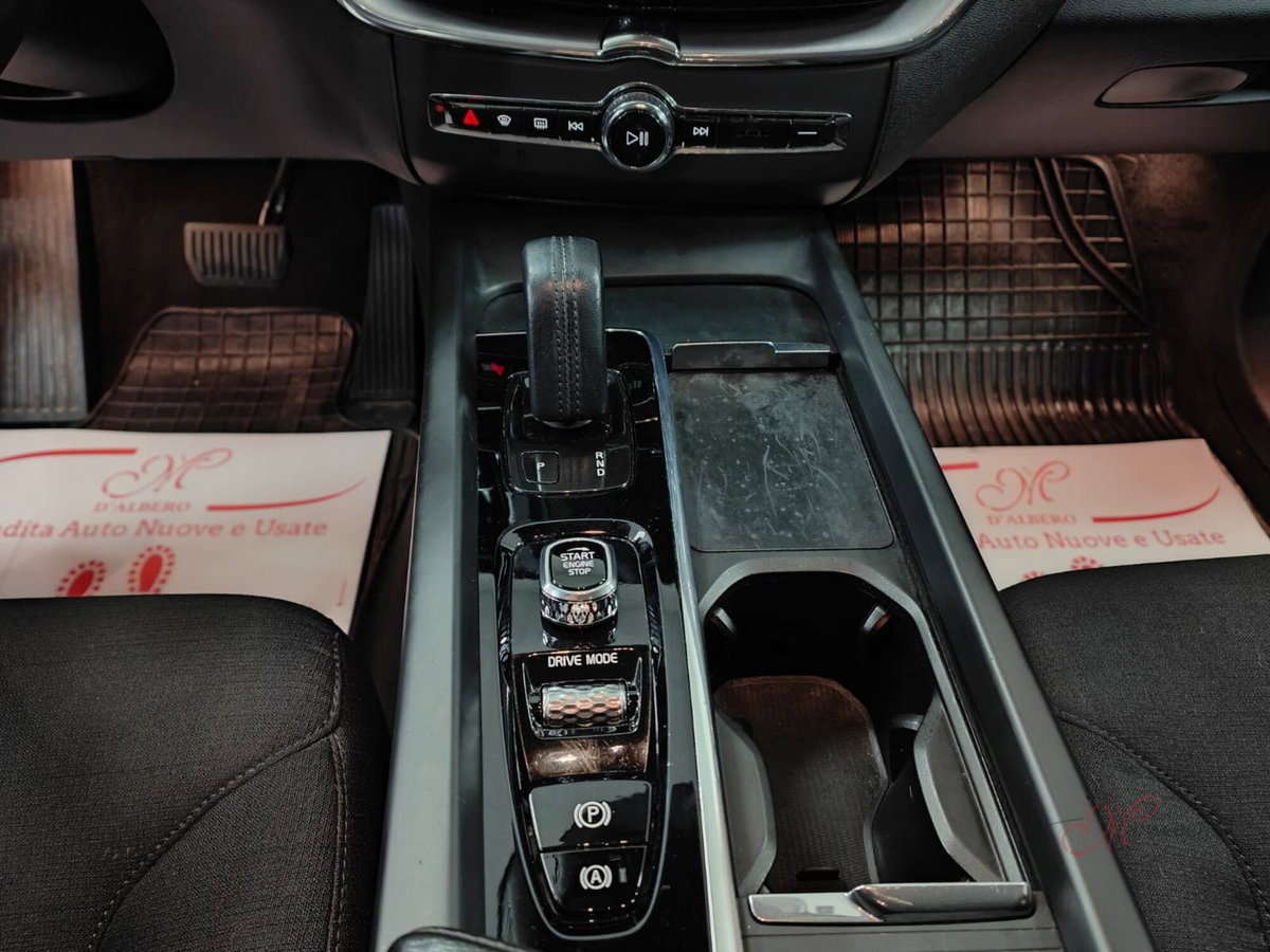 Volvo XC60 B4 Geartronic Momentum (14)