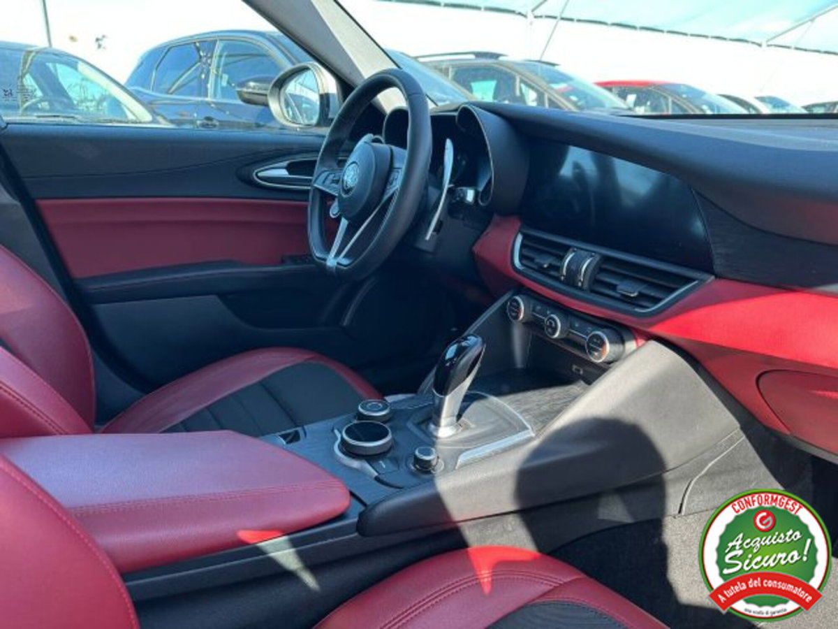 Alfa Romeo Giulia 2.2 Turbodiesel 190 CV AT8 Lusso (12)