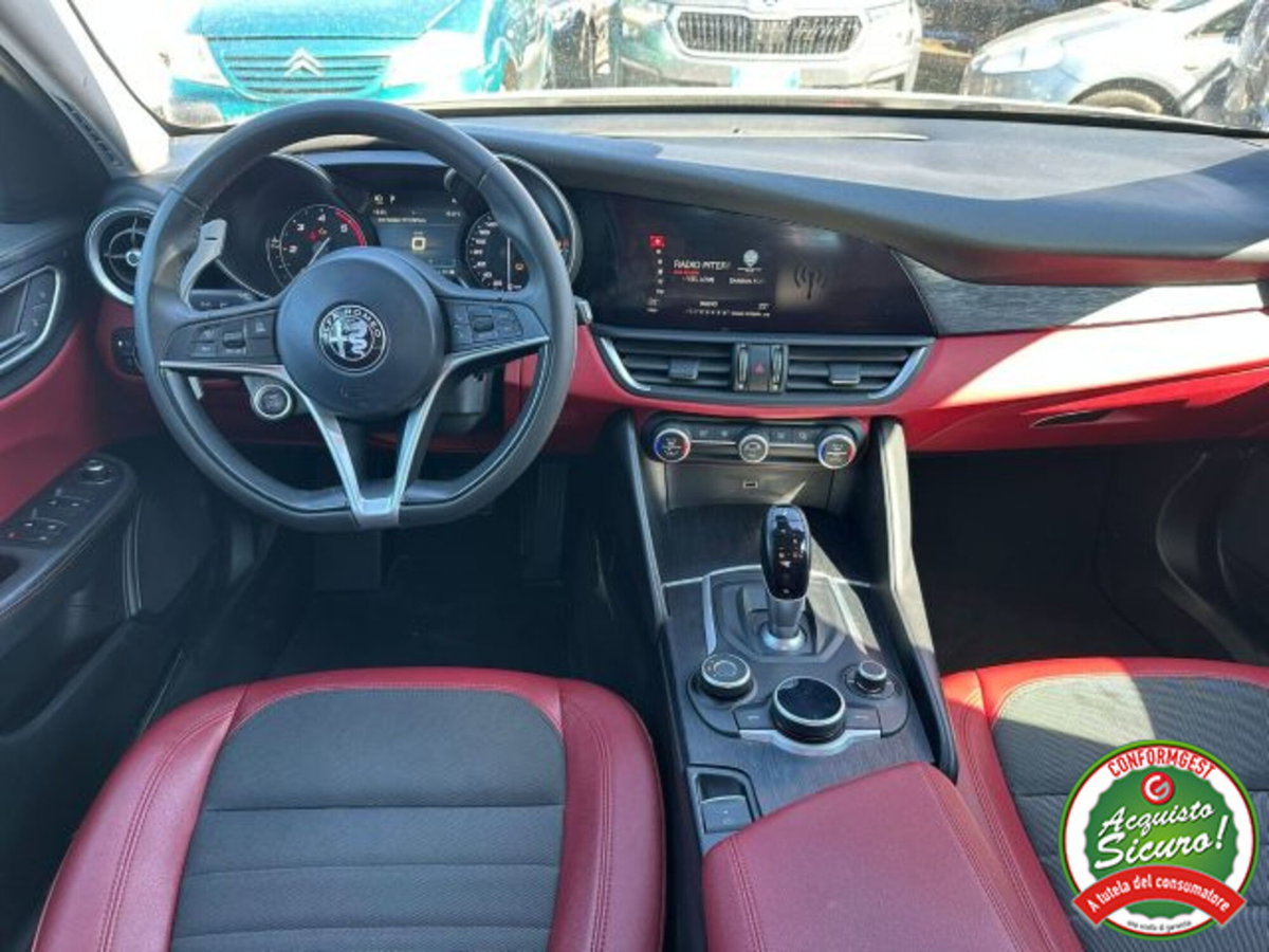 Alfa Romeo Giulia 2.2 Turbodiesel 190 CV AT8 Lusso (13)