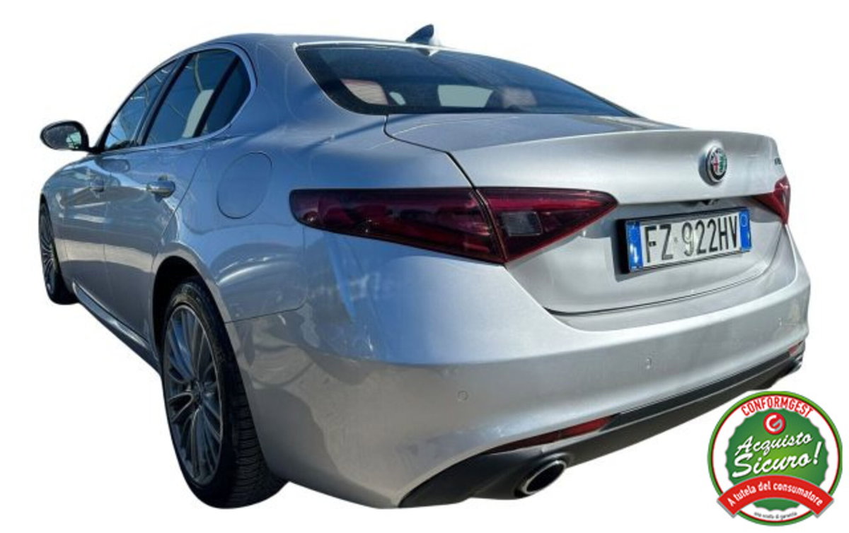 Alfa Romeo Giulia 2.2 Turbodiesel 190 CV AT8 Lusso (3)