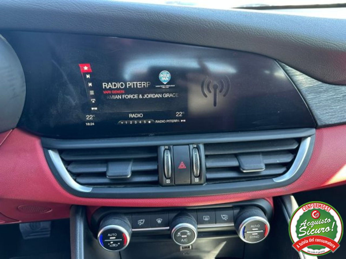 Alfa Romeo Giulia 2.2 Turbodiesel 190 CV AT8 Lusso (7)