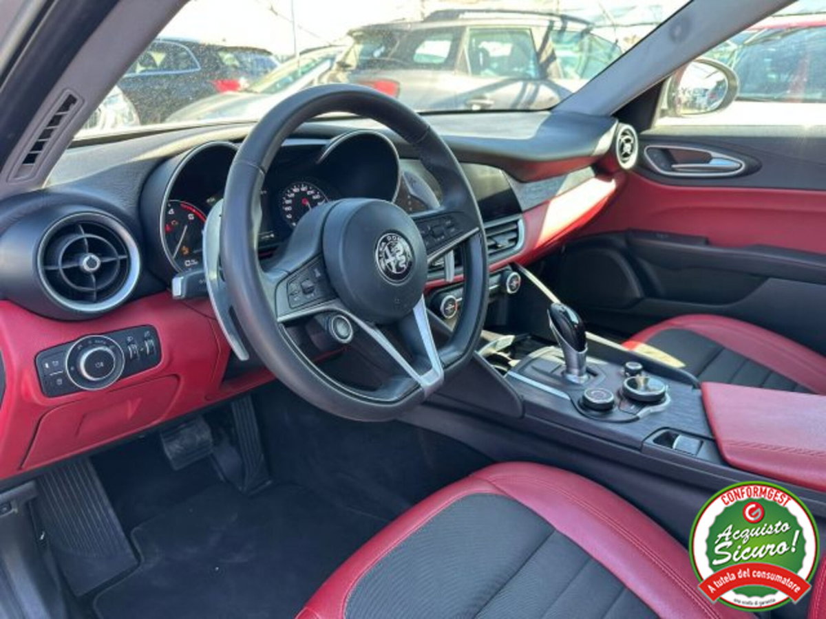 Alfa Romeo Giulia 2.2 Turbodiesel 190 CV AT8 Lusso (8)