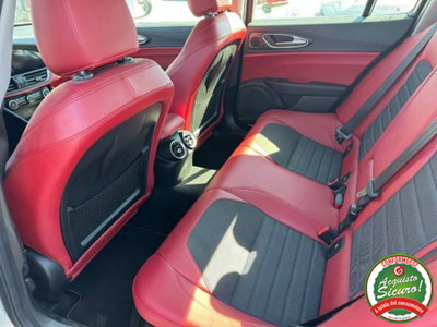 Alfa Romeo Giulia 2.2 Turbodiesel 190 CV AT8 Lusso (9)