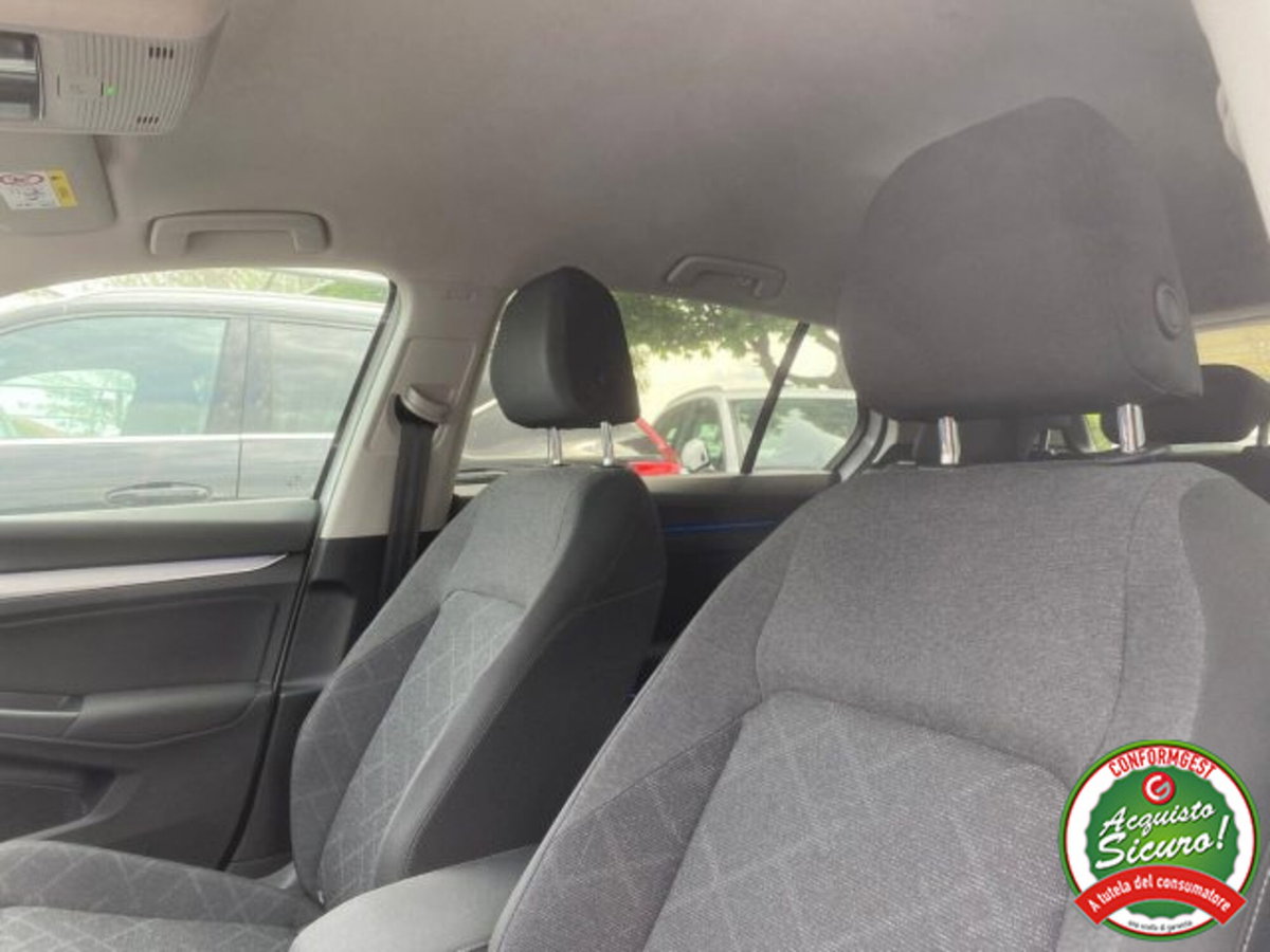 Volkswagen Golf 2.0 TDI 1st Edition Life (10)