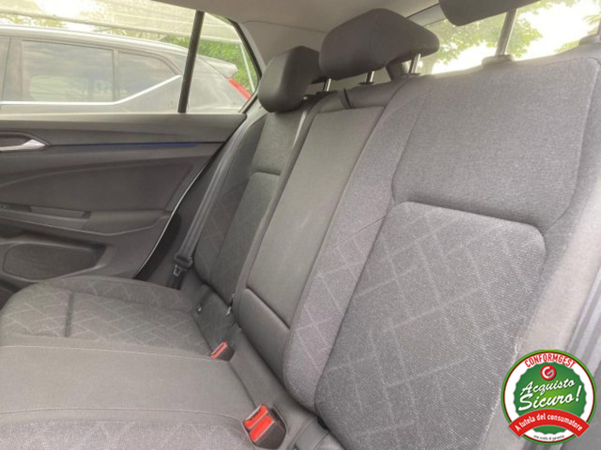 Volkswagen Golf 2.0 TDI 1st Edition Life (6)