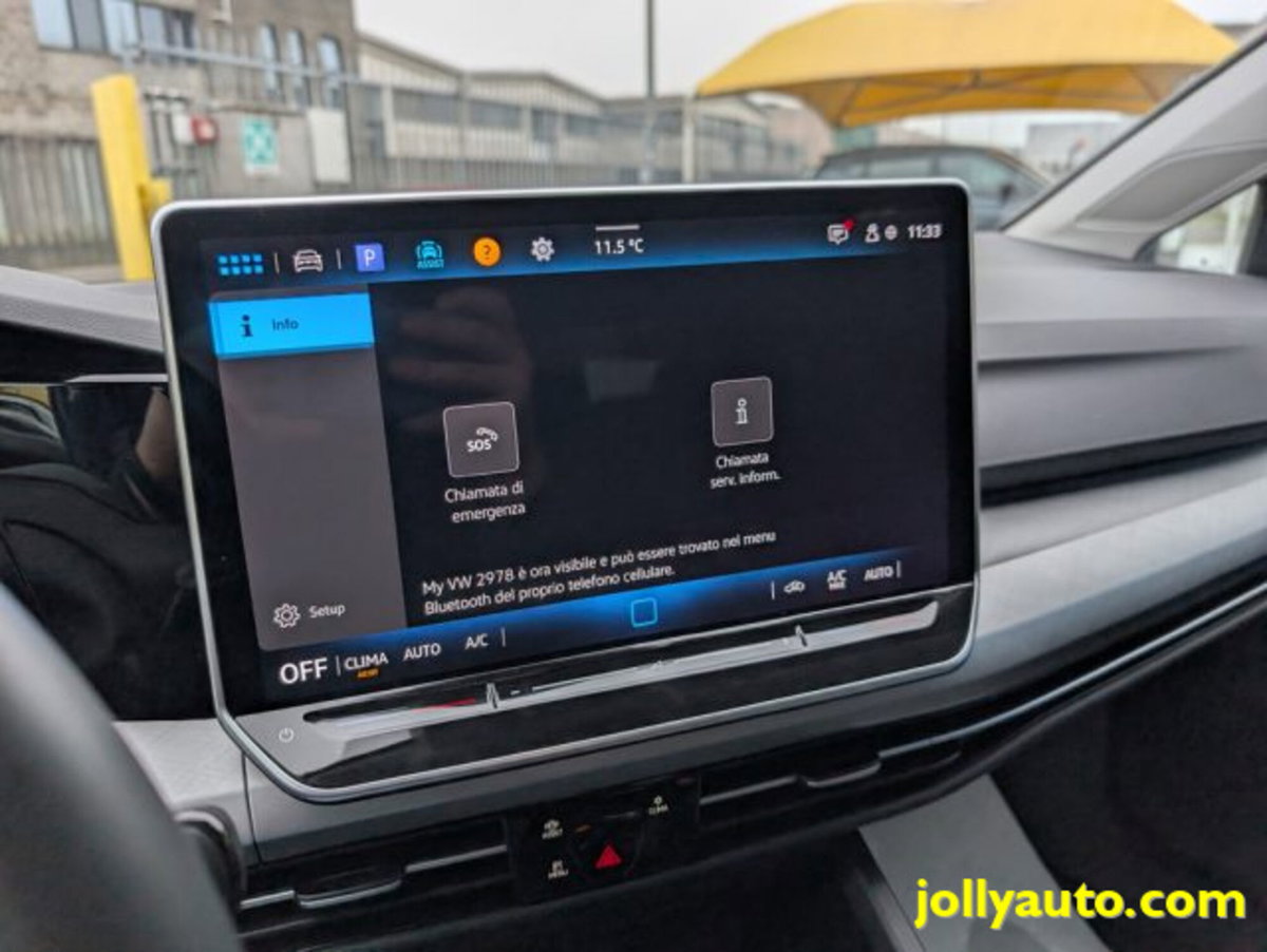 Volkswagen Golf 2.0 tdi Edition 115cv (16)