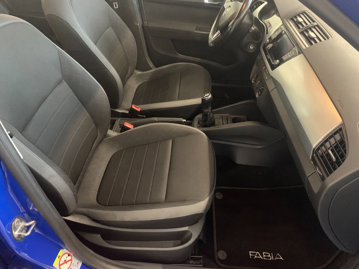 Skoda Fabia 1.0 MPI 75 CV Twin Color Design Edition Nero (12)
