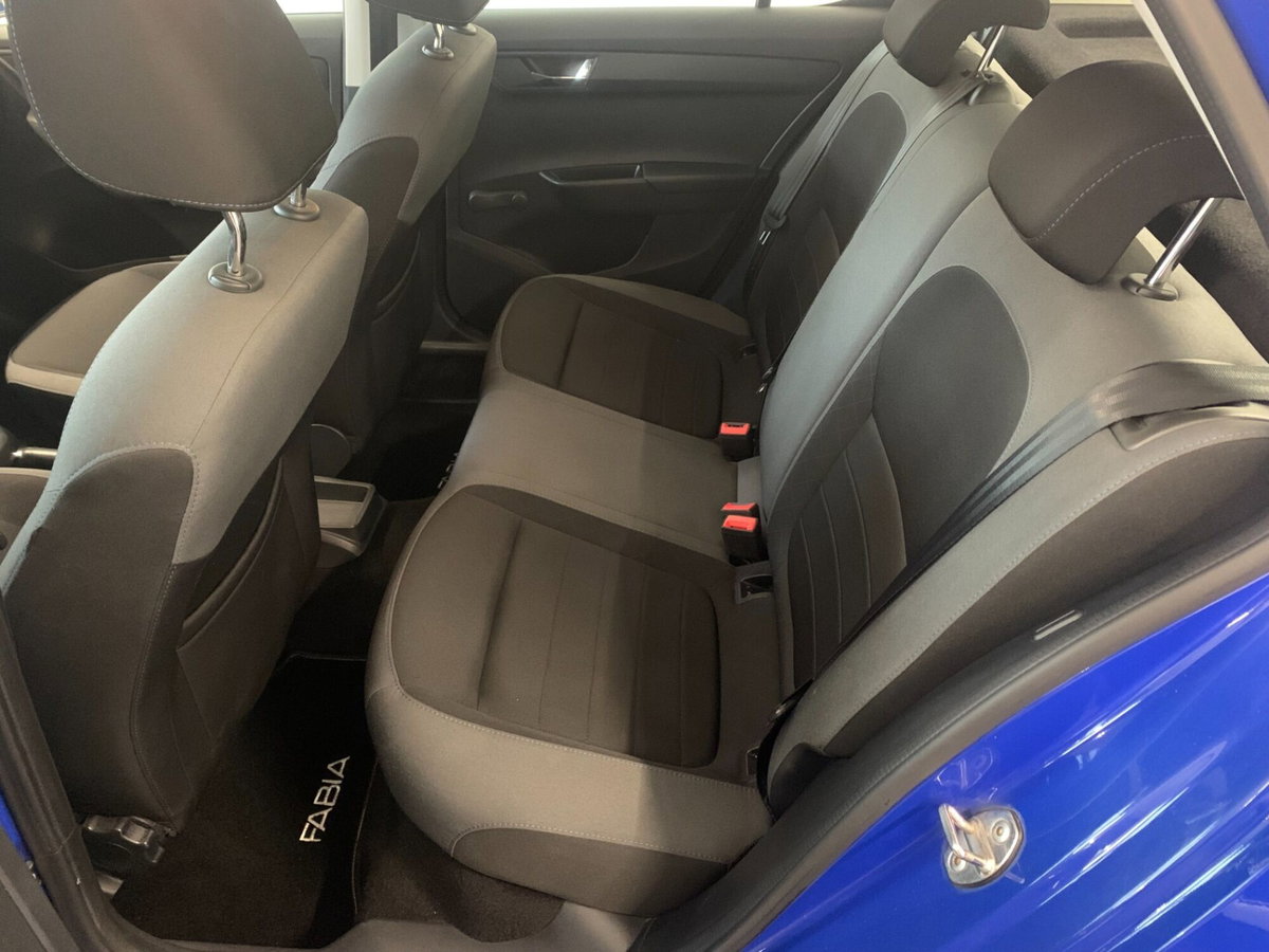 Skoda Fabia 1.0 MPI 75 CV Twin Color Design Edition Nero (13)
