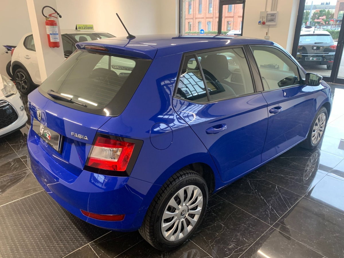 Skoda Fabia 1.0 MPI 75 CV Twin Color Design Edition Nero (4)