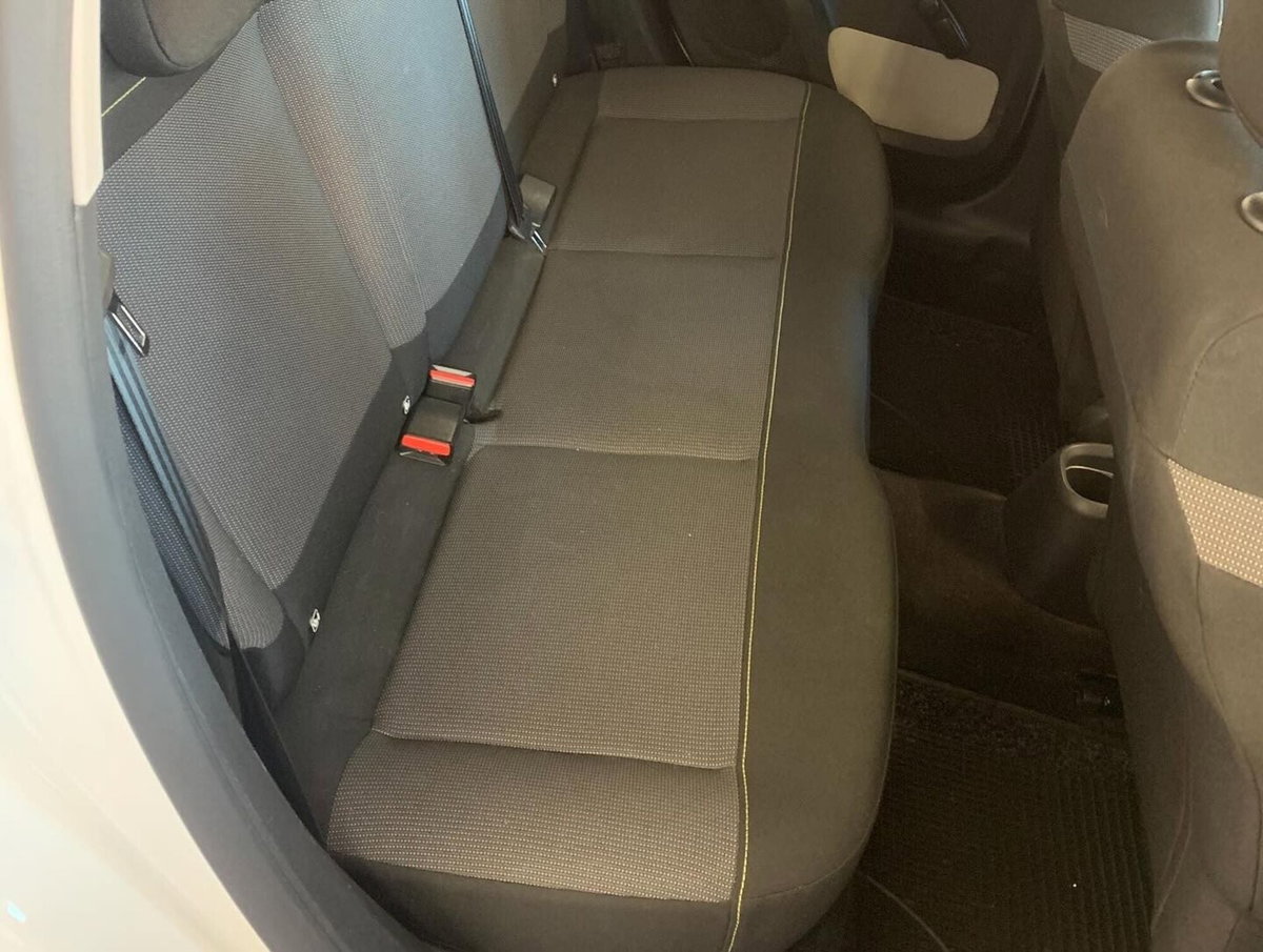 Citroen C3 BlueHDi 100 S&S Feel Pack (9)