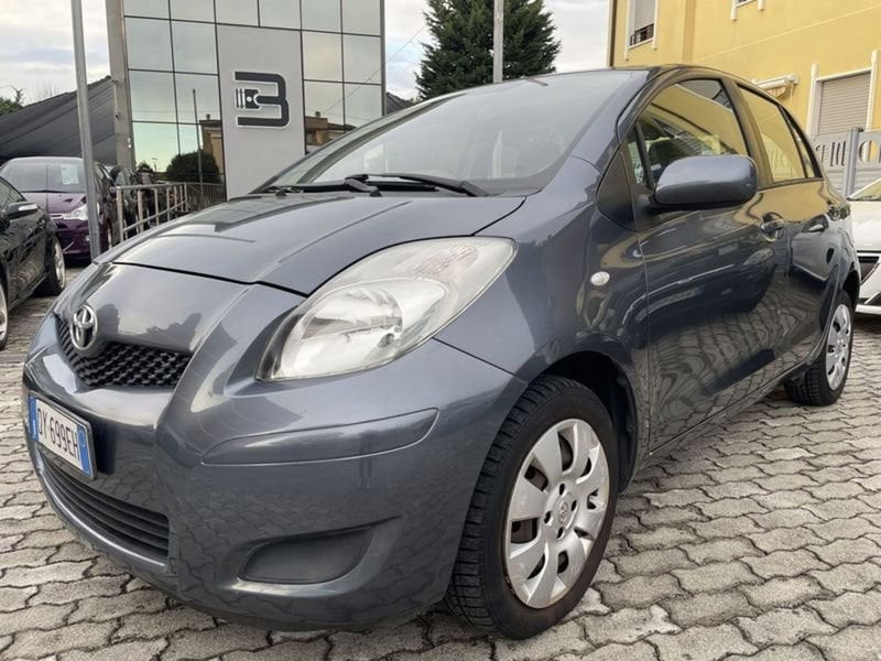 Toyota Yaris 1.0 5 porte Now
