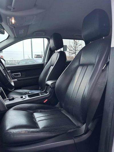 Land Rover Discovery Sport 2.0 TD4 150 CV HSE (11)